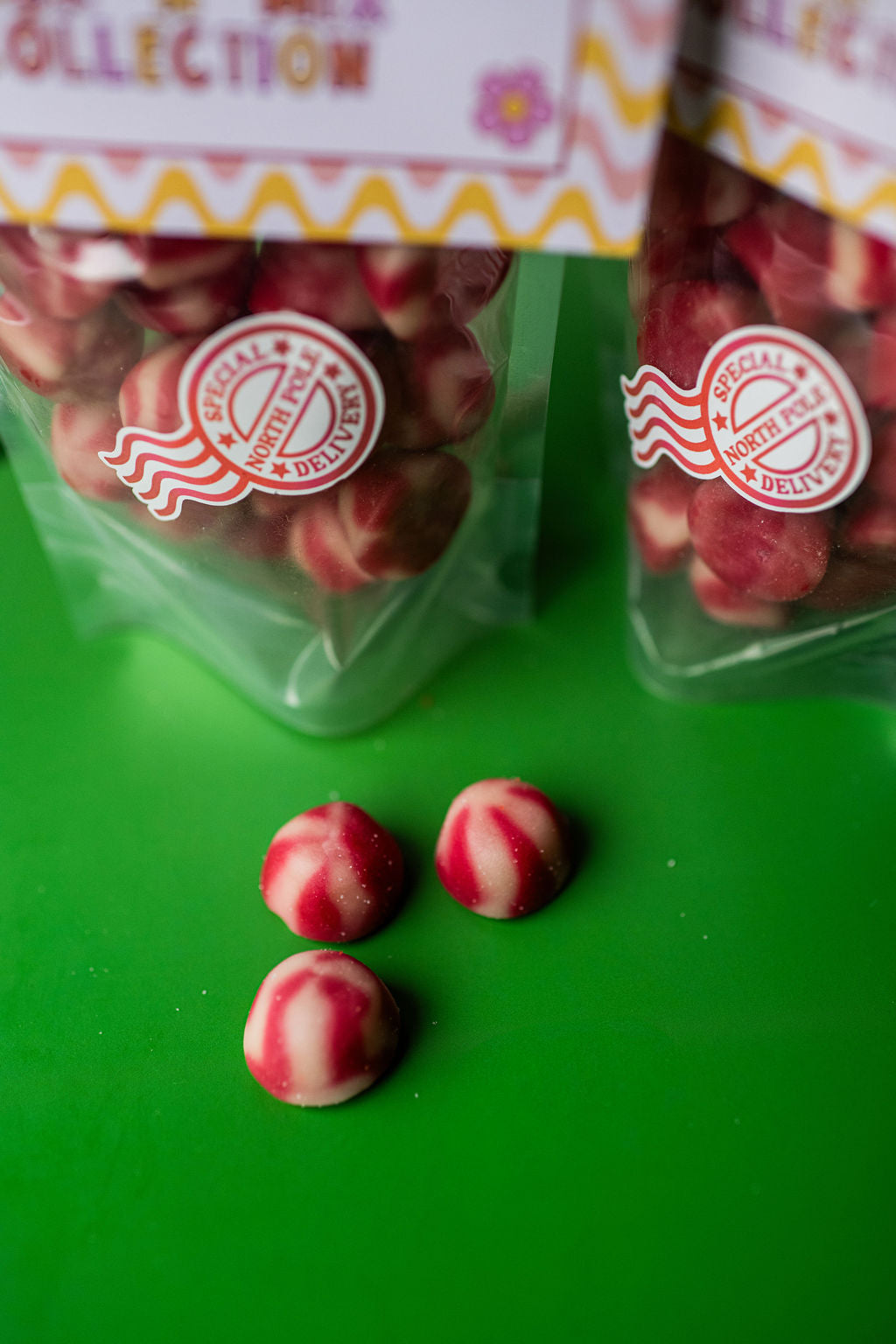 Christmas Strawberry Kisses