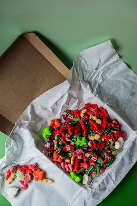 I'm Back Elf on the Shelf 1kg Pick N Mix Box